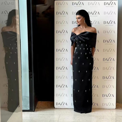 Emerald Royale Off-Shoulder Couture Gown
by Stylist Frantz – Signature Evening Collection