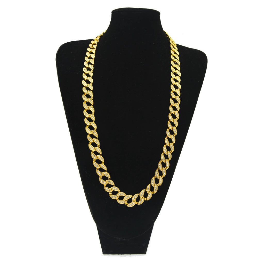 Luxury Cuban Chain Necklace – Diamond-Inspired Iced Design