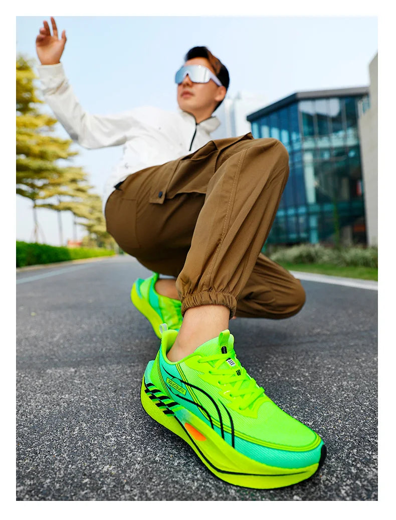 Carbon Plate Running Shoes – Lightweight Performance Sneakers