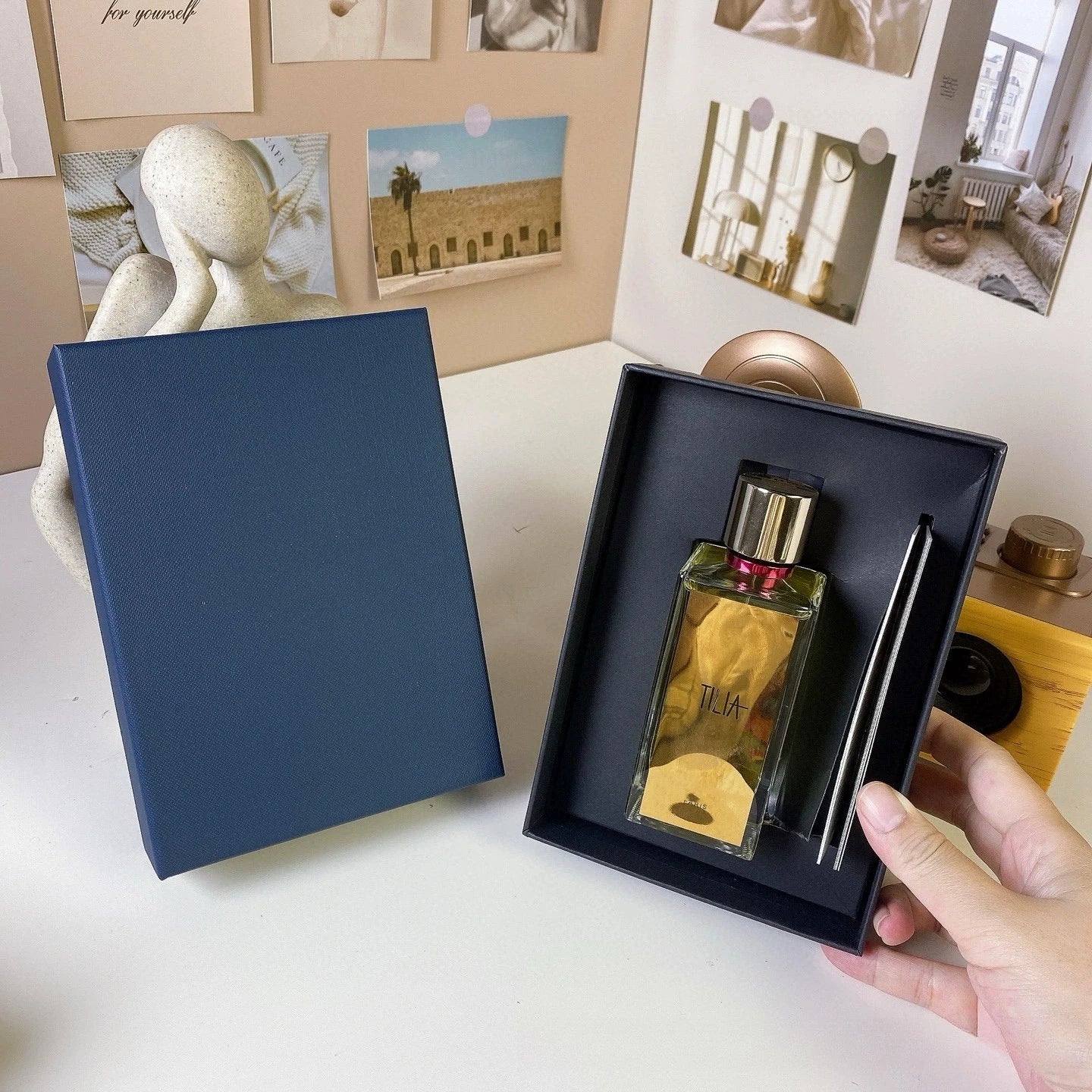 Luxury Eau de Parfum 100ml – Long-Lasting Floral & Woody Fragrance for Women