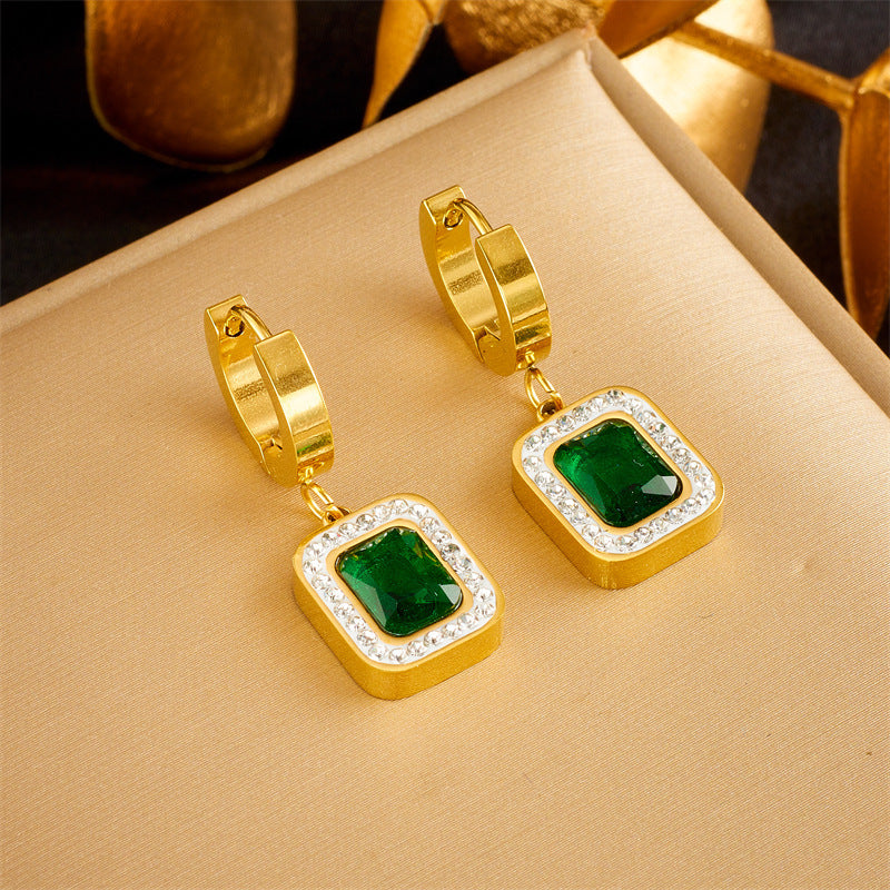 Stylist Frantz – Emerald Royal Glow Necklace & Earring Set (Luxury Zircon Collection)